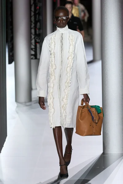 Look 40